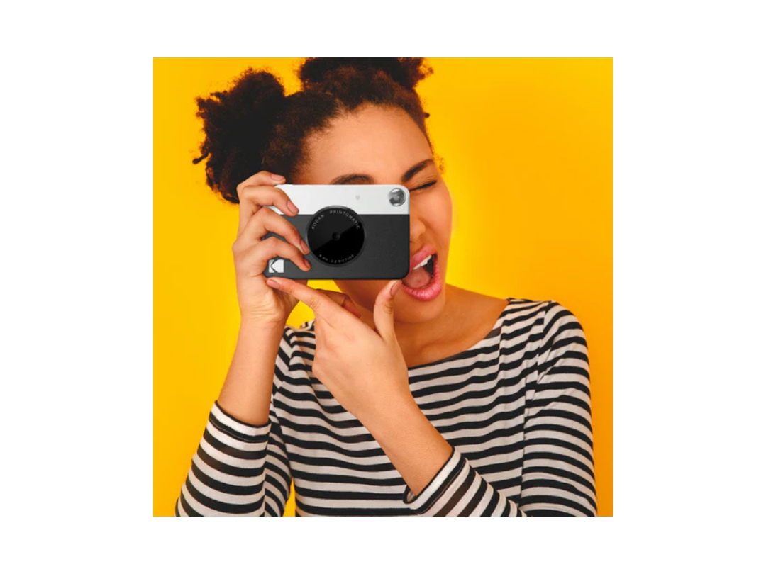 Buy Kodak PRINTOMATIC 5MP Instant Camera in Qatar Buy Kodak PRINTOMATIC 5MP Instant Camera in Qatar